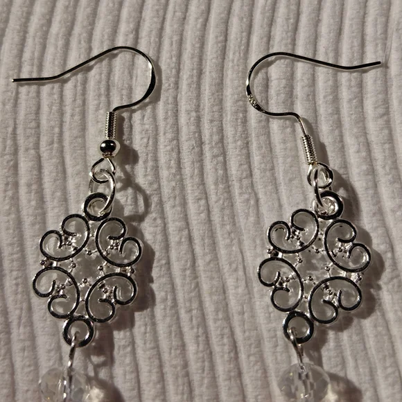 Vampire Cat 2.5" Dangle Earrings Handmade with Blood Red Accent Bead & Crystals. - Picture 5 of 5